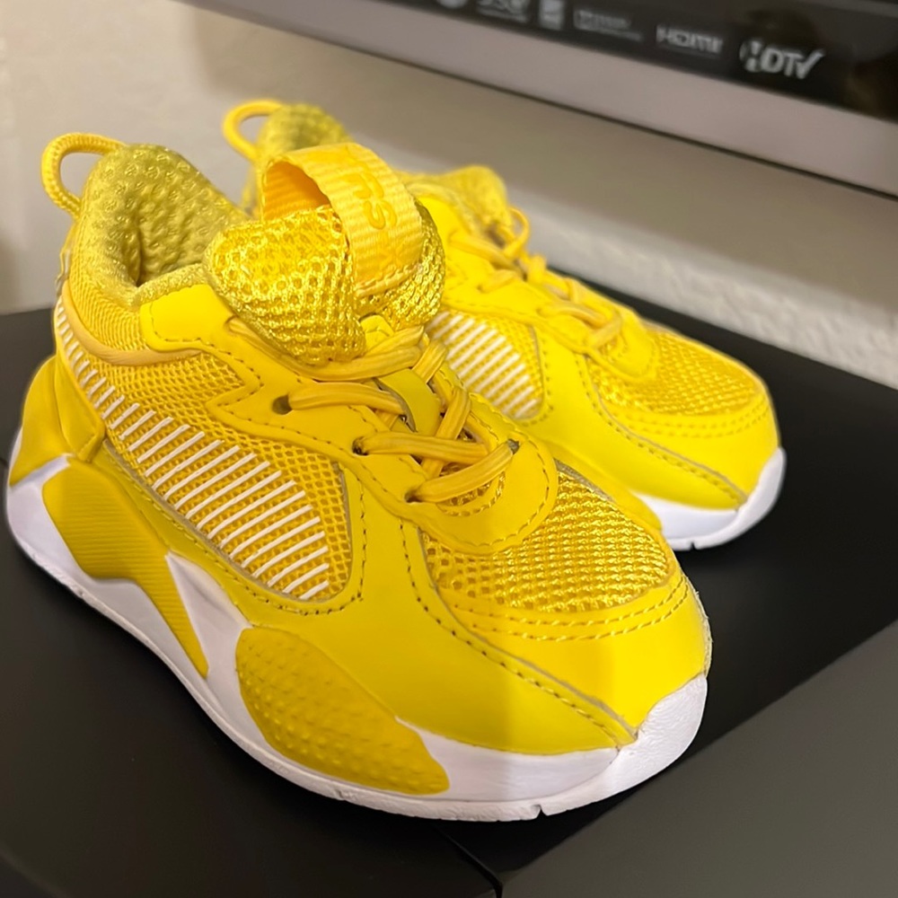 Yellow Puma Sneaker